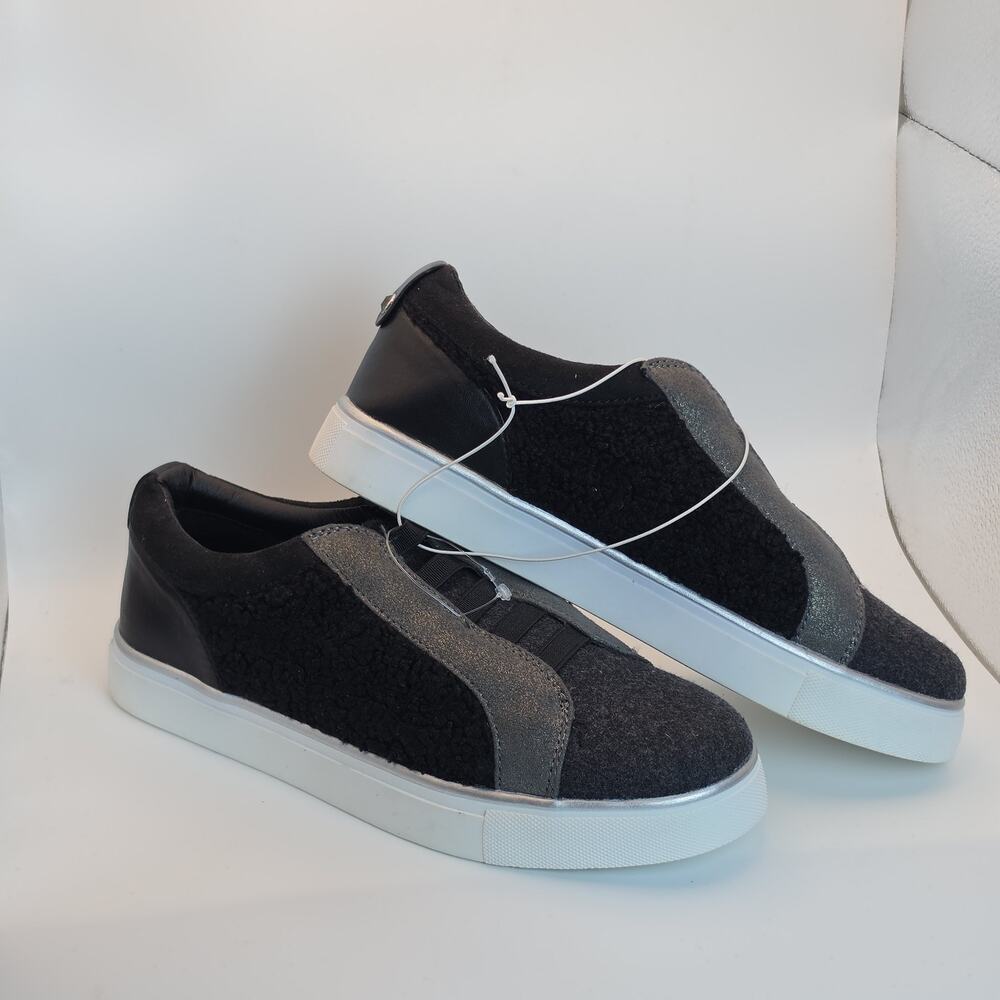 Reaction Kenneth Cole Women's Size 8 Black Gray Slip On Fashion Sneakers